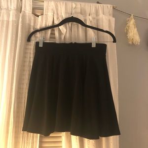 H&M Black Swing Skirt - Small